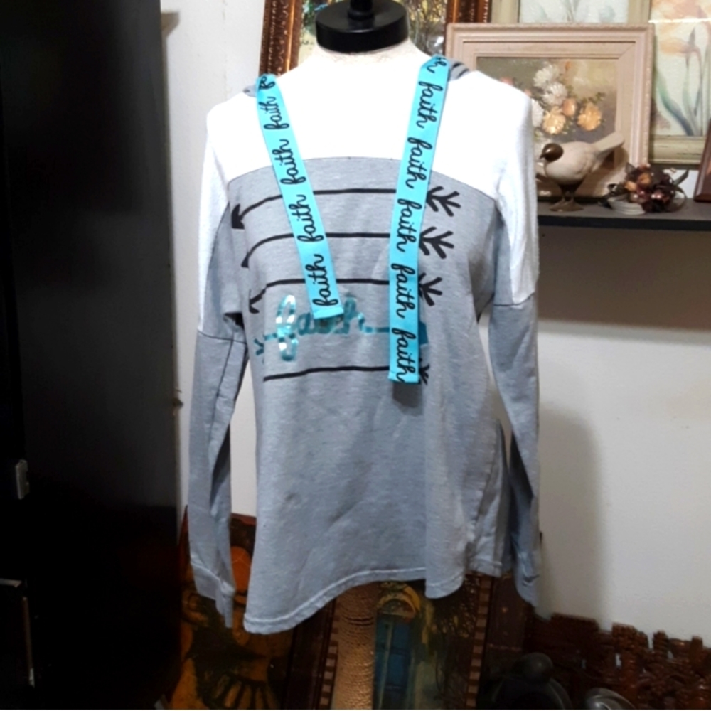 Teens long sleeve Hoodie Sweater top shirt FAITH NOBO XL Child